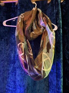 Lightweight Camouflage Peace Sign Infinity Scarf - Brown Multi